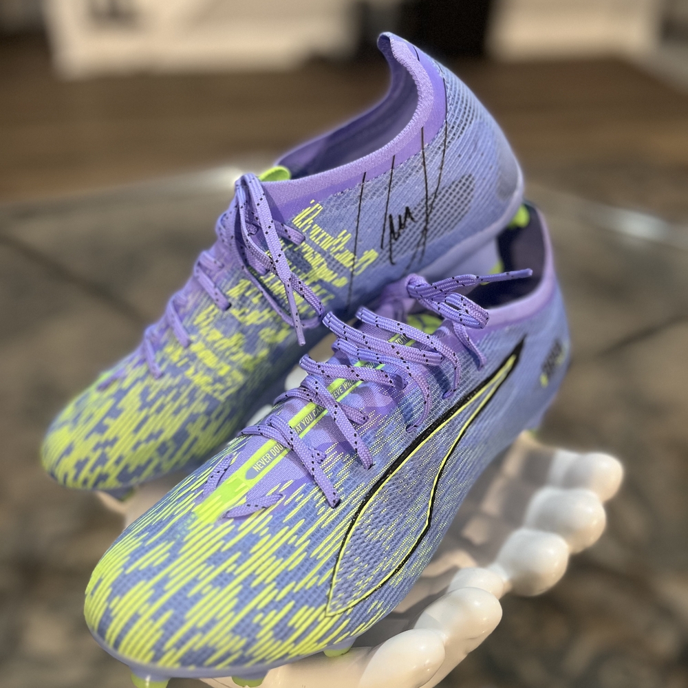 Puma Ultra 5 Ultimate "Chasing the Dream" Soccer Cleats NWOT